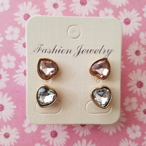 Jewelry - Mirrored Heart Stud Set